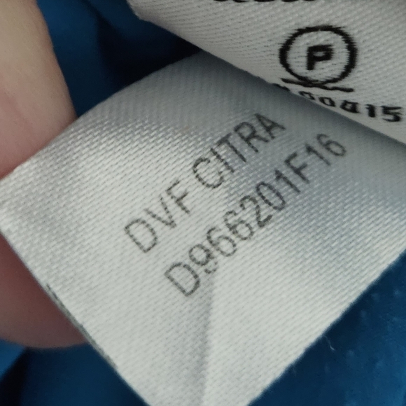 Diane Von Furstenburg fit and flare style dress size 2 - Picture 10 of 15